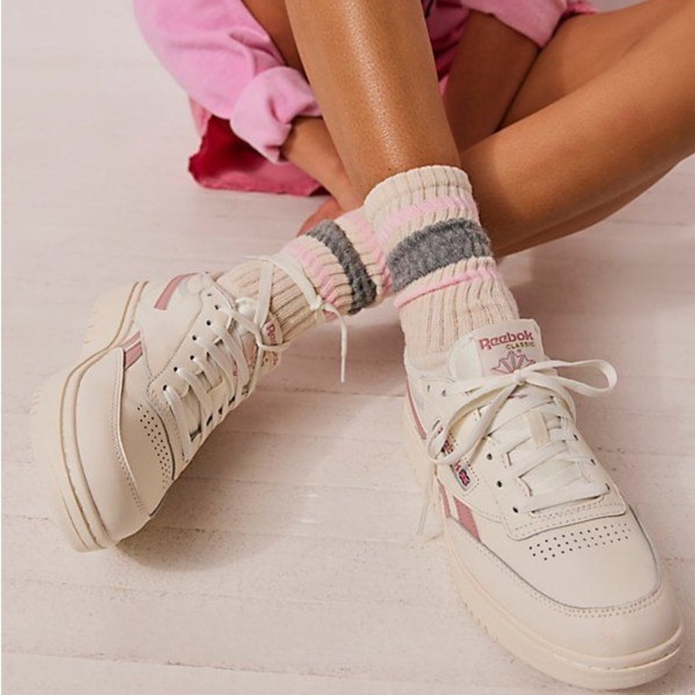 NWOT Reebok Club C Double Sneakers in Pink